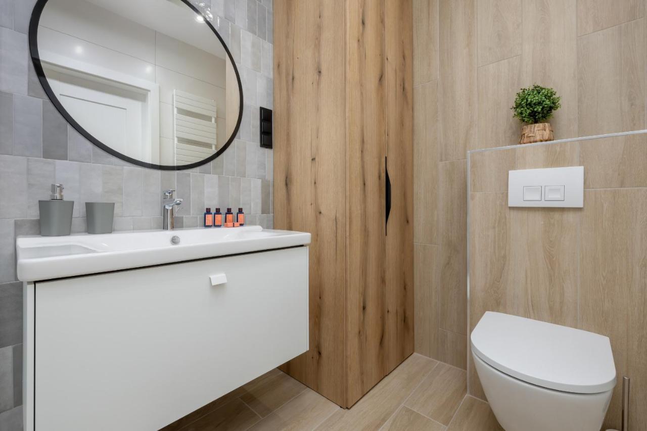 Polanki Aqua Apartment With Parking By Renters Prestige Kołobrzeg Buitenkant foto