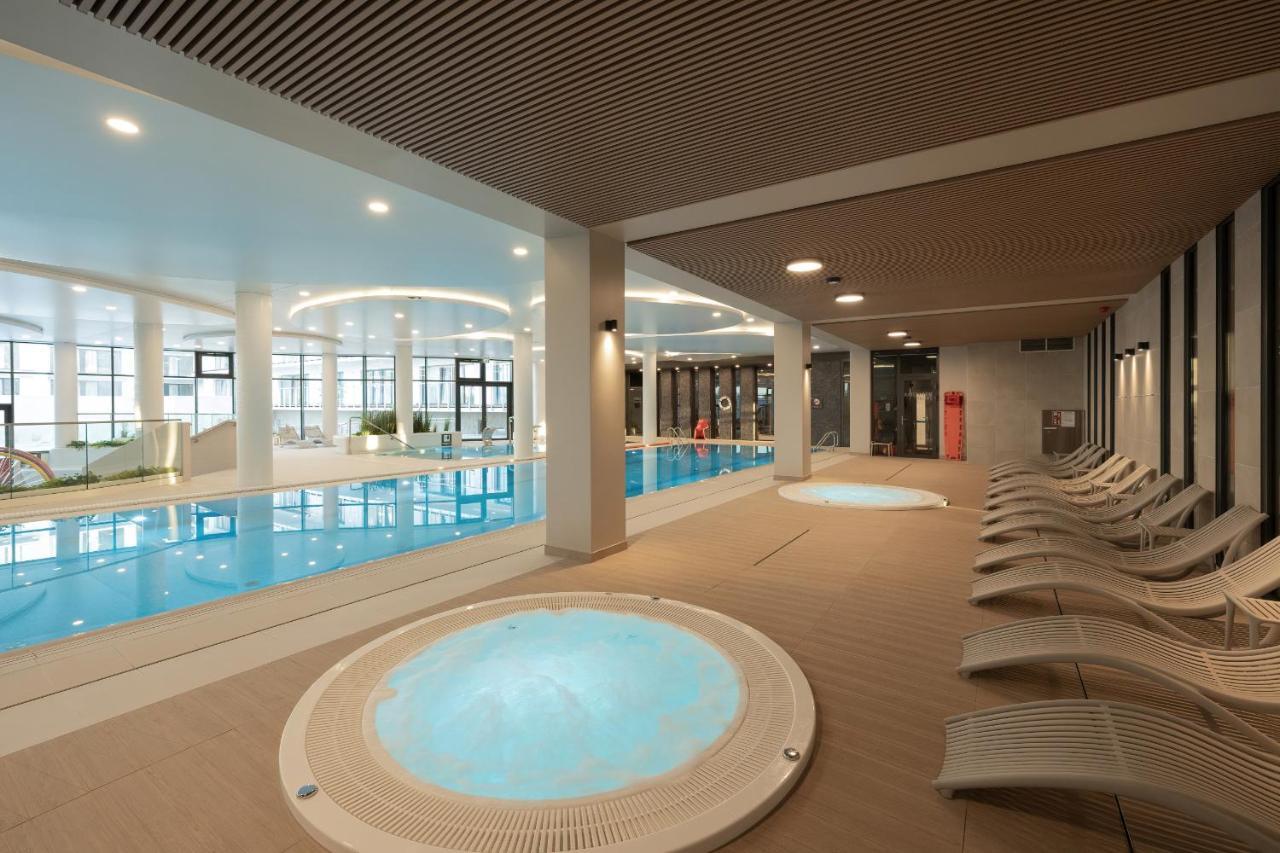 Polanki Aqua Apartment With Parking By Renters Prestige Kołobrzeg Buitenkant foto