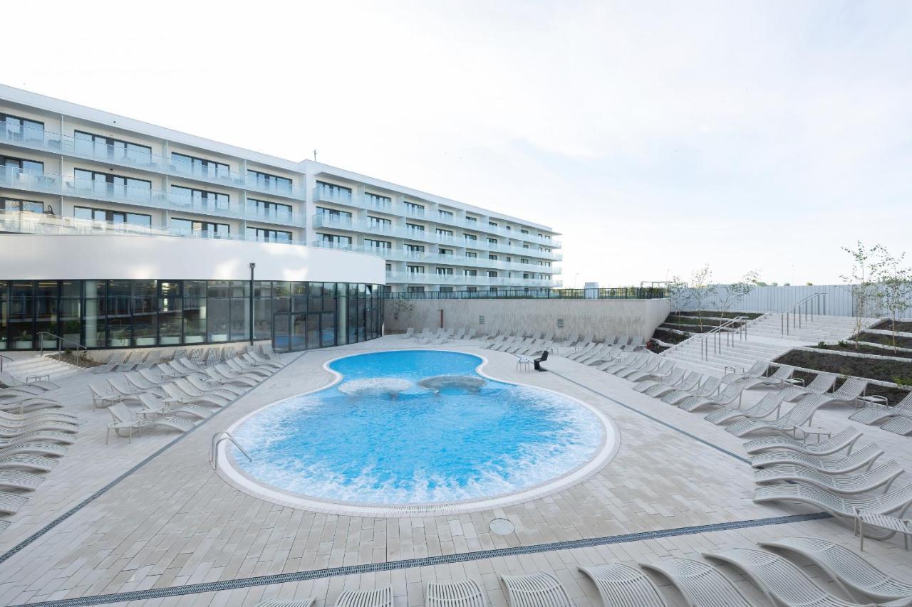 Polanki Aqua Apartment With Parking By Renters Prestige Kołobrzeg Buitenkant foto