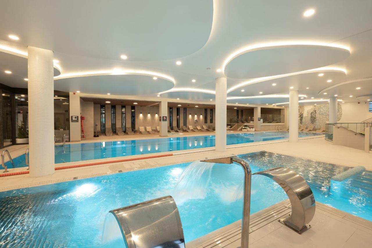 Polanki Aqua Apartment With Parking By Renters Prestige Kołobrzeg Buitenkant foto